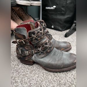 Freebirds “Dublín” size 8